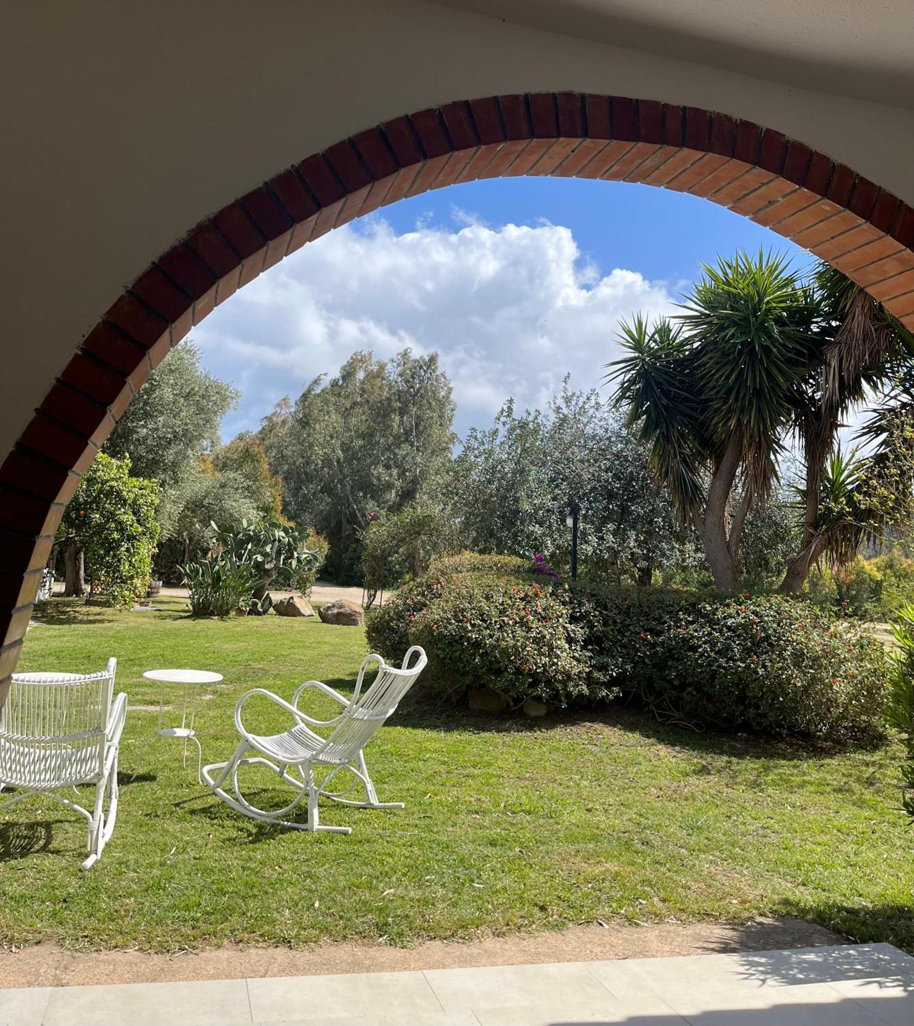 Bidd'E Majori Bed & Breakfast San Priamo Luaran gambar